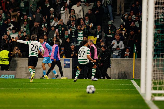 Luis Suarez seen celebrating after goal during Champions League league phase game between Sporting CP and Clube Brugge KV (Luis Loureiro Ball Raw Images) Lisbon Estadio Jose Alvalade Portugal Copyright: xLuisxLoureirox luisloureiro_sporting_club_brugge_2526-62