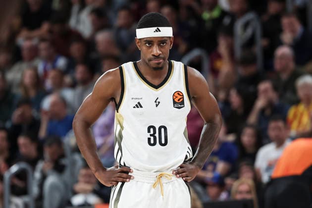 November 26, 2025, Barcelona, Barcelona, Spain: Glynn Watson of LDLC Asvel Villeurbanne looks on during the EuroLeague Regular Season Round 13 match played between FC Barcelona, Barca and LDLC Asvel Villeurbanne at Palau Blaugrana on November 26, 2025 in Barcelona, Spain. Barcelona Spain - ZUMAa181 20251126_zaa_a181_264 Copyright: xJavierxBorregox