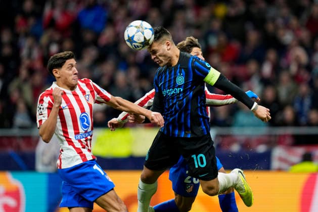 ESP: Atletico de Madrid - Inter Milan. UEFA Champions League. Matchday 5. Lautaro Martinez of FC Internazionale Milano and Nahuel Molina of Atletico de Madrid during the UEFA Champions League match, between Atletico de Madrid and Inter Milan, matchday 5, played at Riyadh Air Stadium on November 26, 2025 in Madrid, Spain. kpng Copyright: xCesarxCebollax xPRESSINx PS_251126_ATL_INT_067
