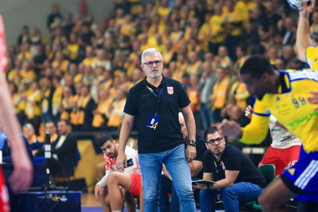 2025.11.26 Kielce Pilka reczna , Liga Mistrzow EHF , sezon 2025 26 Industria Kielce - Dinamo Bukareszt N z Paulo Jorge De Moura Pereira Foto Tomasz Fafara PressFocus 2025.11.26 Kielce Handball , EHF Champions League , 2025 2026 season Industria Kielce - Dinamo Bucuresti Paulo Jorge De Moura Pereira Credit: Tomasz Fafara PressFocus NEWSPIX.PL --- newspix.pl 