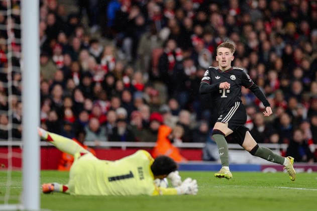 Champions League 2025 26 League Stage Arsenal v Bayern Munich Emirates Stadium 26.11.2025 David Raya of Arsenal saves a shot from Lennart Karl of Bayern Munich Champions League 2025 26 League Stage Arsenal v Bayern Munich Emirates Stadium 26.11.2025 Photograph By Marc Aspland The Times  Copyright: xMarcxAsplandx NINTCHDBPICT001041280995