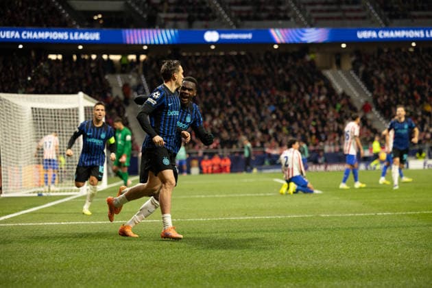 Piotr Zielinski and Ange-Yoan Bonny seen celebrating after scoring goal during Champions League league phase game between Atletico de Madrid and Internazionale Milano (Maciej Rogowski Ball Raw Images) Madrid Riyadh Air Metropolitano Spain Copyright: xMaciejxRogowskix maciejrogowski_atletico_inter_2526-25