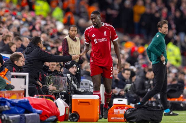 Football - UEFA Champions League - League Phase - Liverpool FC v PSV Eindhoven LIVERPOOL, ENGLAND - Wednesday, November 26, 2025: Liverpool s Ibrahima KonatÃ walks to the bench after being substituted during the UEFA Champions League match between Liverpool FC and PSV Eindhoven at Anfield. (Photo by David Rawcliffe Propaganda) LIVERPOOL Anfield MERSEYSIDE ENGLAND  Copyright: xDavidxRawcliffex P2025-11-26-Liverpool_PSV-79