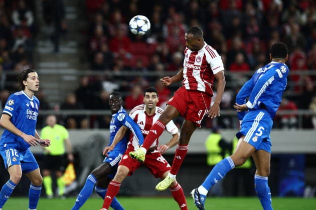 UEFA Champions League, Olympiacos Piraeus vs Real Madrid - Ayoub El Kaabi of Olympiacos Piraeus in action while scoring the 3-4 during the UEFA Champions League Phase matchday 5 soccer match between Olympiacos Piraeus and Real Madrid held at Georgios Karaiskakis Stadium in Piraeus, Greece, 26 November 2025. IMAGO ONE INCH PRODUCTIONS PIRAEUS Greece Copyright: xONExINCHxPRODUCTIONSx 6752045