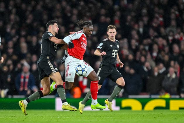 Aleksandar PavloviÄ‡ Bayern Muenchen , Eberechi Eze Arsenal FC and Joshua Kimmich Bayern Muenchen battle for the ball during the UEFA Champions League 2025 26 League Phase MD5 match between Arsenal FC and FC Bayern München at Arsenal Stadium on November 26, 2025 in London, United Kingdom Photo by Harry Langer DeFodi Images