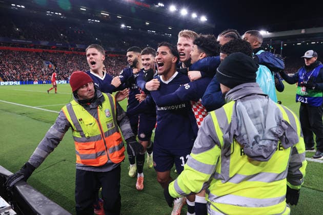 Fußball UEFA-Champions-League-Phase Liverpool gegen PSV Eindhoven 26. November 2025 UEFA-Champions-League-Phase Liverpool gegen PSV Eindhoven Couhaib Driouech von PSV Eindhoven jubelt nach seinem dritten Tor Foto Simon Stacpoole Abseits Liverpool UK  Copyright: xSimonxStacpoolexOffside