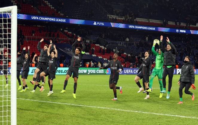 PSG players celebrate at full time Paris Saint-Germain v Tottenham Hotspur, UEFA Champions League, Group Stage, Football, Parc des Princes, Paris, France- 26 Nov 2025Paris Parc des Princes France EDITORIAL USE ONLY No use with unauthorised audio, video, data, fixture lists, club league logos or live services. Online in-match use limited to 120 images, no video emulation. No use in betting, games or single club league player publications. Copyright: xKieranxMcManus Shutterstockx 15927926be