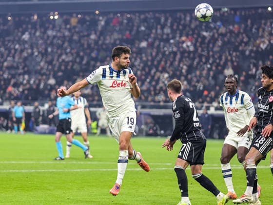 Berat Djimisti Atalanta Bergamo, 19 on goal UEFA Champions League, Matchday 5 Eintracht Frankfurt Atalanta BC on 26 11 25 at Deutsche Bank Park, Frankfurt Frankfurt Deutsche Bank Park Frankfurt Germany Copyright: xAlfioxMarinox