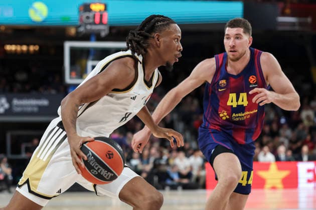 November 26, 2025, Barcelona, Barcelona, Spain: Melvin Ajinca of LDLC Asvel Villeurbanne in action during the EuroLeague Regular Season Round 13 match played between FC Barcelona, Barca and LDLC Asvel Villeurbanne at Palau Blaugrana on November 26, 2025 in Barcelona, Spain. Barcelona Spain - ZUMAa181 20251126_zaa_a181_398 Copyright: xJavierxBorregox