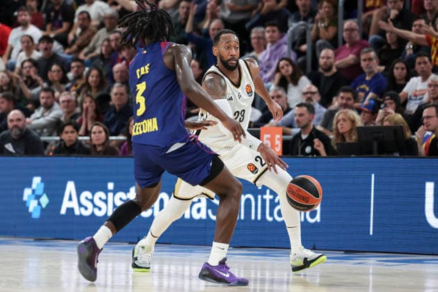 November 26, 2025, Barcelona, Barcelona, Spain: David Lighty of LDLC Asvel Villeurbanne in action during the EuroLeague Regular Season Round 13 match played between FC Barcelona, Barca and LDLC Asvel Villeurbanne at Palau Blaugrana on November 26, 2025 in Barcelona, Spain. Barcelona Spain - ZUMAa181 20251126_zaa_a181_399 Copyright: xJavierxBorregox