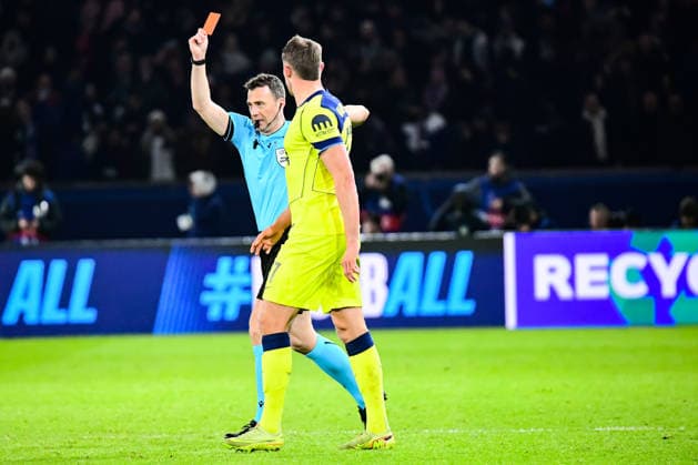 FOOTBALL : Paris Saint Germain vs Tottenham Hotspur Football Club - Ligue des Champions - Phase de Ligue - JournÃ e 5 - 26 11 2025 Carton rouge pour Lucas Hernandez (Paris SG) ParisFrance  Copyright: xBaptistexAutissierx