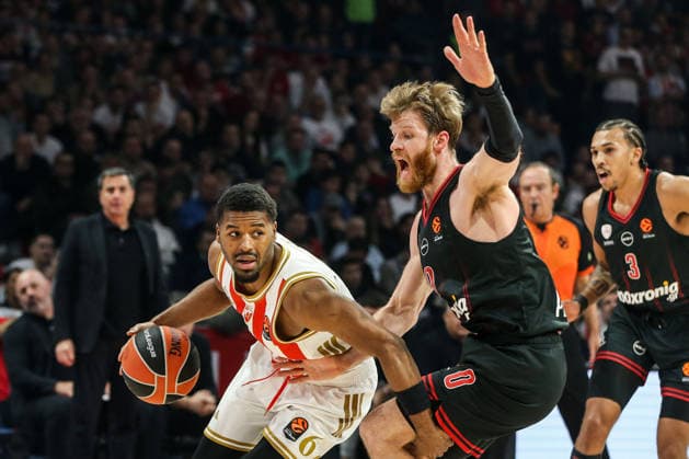 Crvena Zvezda v Olympiacos - EuroLeague BELGRADE, SERBIA - NOVEMBER 26: Players in action during the EuroLeague Regular Season Round 13 match between Crvena Zvezda Meridianbet Belgrade and Olympiacos Piraeus at Belgrade Arena in Belgrade, Serbia on November 26, 2025. Filip Stevanovic Anadolu Belgrade Serbia. Editorial use only. Please get in touch for any other usage.  Copyright: x2025xAnadoluxFilipxStevanovicx