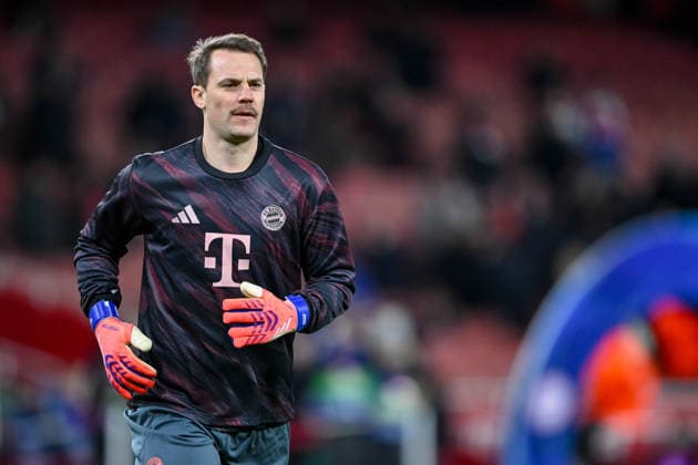 Goalkeeper Manuel Neuer Bayern Munich Looks on during the UEFA Champions League 2025 26 League Phase MD5 match between Arsenal FC and FC Bayern Munich at Arsenal Stadium on November 26, 2025 in London, United Kingdom Photo by Harry Langer DeFodi Images