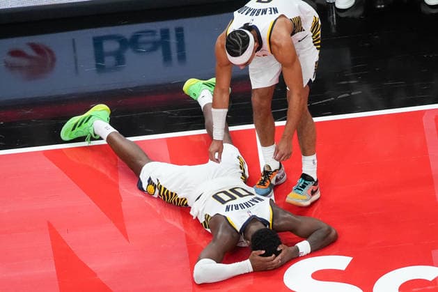 Indiana Pacers vs Toronto Raptors TORONTO, CANADA - NOVEMBER 26 : Bennedict Mathurin (00) of Indiana Pacers reacts after missing a shot during the 2025 Emirates NBA, Basketball Herren, USA Cup basketball game between Indiana Pacers and Toronto Raptors at the Scotiabank Arena on November 26, 2025 in Toronto, Ontario, Canada. Mert Alper Dervis Anadolu Ontario Canada. Editorial use only. Please get in touch for any other usage.  Copyright: x2025xAnadoluxMertxAlperxDervisx