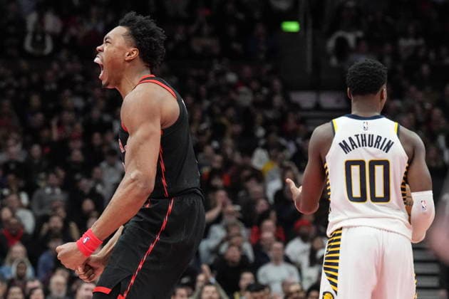 November 26, 2025, Toronto, On, CAN: Toronto Raptors forward Scottie Barnes (4) reacts after foul against the Indiana Pacers during second half NBA, Basketball Herren, USA Cup basketball action in Toronto on Wednesday, November 26, 2025. Scottie Barnes  - ZUMAc35_ 20251126_zaf_c35_200 Copyright: xChrisxYoungx