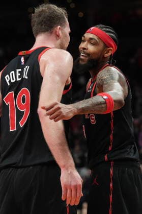 November 26, 2025, Toronto, On, CAN: Toronto Raptors forward Brandon Ingram (3) celebrates with Jakob Poeltl (19) at the final buzzer after his two point shot with 0.6 seconds left on the clock secured his team a 97-95 win over the Indiana Pacers in NBA, Basketball Herren, USA Cup basketball action in Toronto on Wednesday, November 26, 2025. Brandon Ingram ; Jakob Poeltl  - ZUMAc35_ 20251126_zaf_c35_204 Copyright: xChrisxYoungx