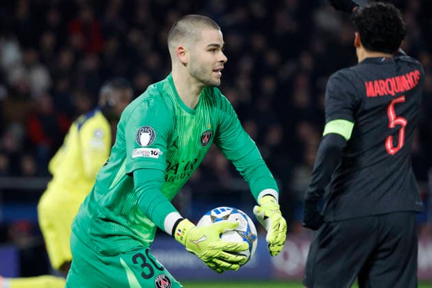 Champions League match - PSG vs Tottenham PSG’s Lucas Chevalier during the 2025-26 Champions League phase game, PSG vs Tottenham In Parc des Princes Stadium, Paris, France on November 26th 2025. Photo by Henri Szwarc ABACAPRESS.COM Paris France  Copyright: xSzwarcxHenri ABACAx