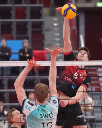 Ludwigsburg , Zoi DVV Cup quarter-final , Barock Volleys MTV Ludwigsburg vs Powervolleys Düren , Jan Huber Lubu