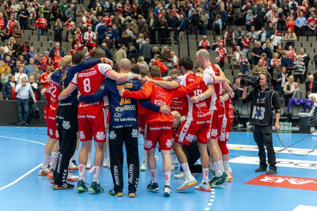 Aalborg Handball v HBC Nantes, EHF Champions League, Aalborg, Denmark Aalborg, Denmark. 26th, November 2025. The players of Aalborg Handball seen in celebration after the EHF Champions League match between Aalborg Handball and HBC Nantes at Sparekassen Danmark Arena in Aalborg. Denmark, Aalborg  Copyright: xGonzalesxPhoto MadsxAndersenx