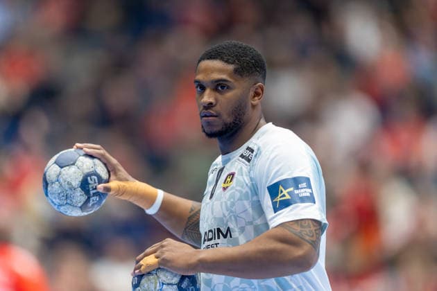Aalborg Handball v HBC Nantes, EHF Champions League, Aalborg, Denmark Aalborg, Denmark. 26th, November 2025. O Brian Nyateu (8) of HBC Nantes seen in the break of the EHF Champions League match between Aalborg Handball and HBC Nantes at Sparekassen Danmark Arena in Aalborg. Denmark, Aalborg  Copyright: xGonzalesxPhoto MadsxAndersenx