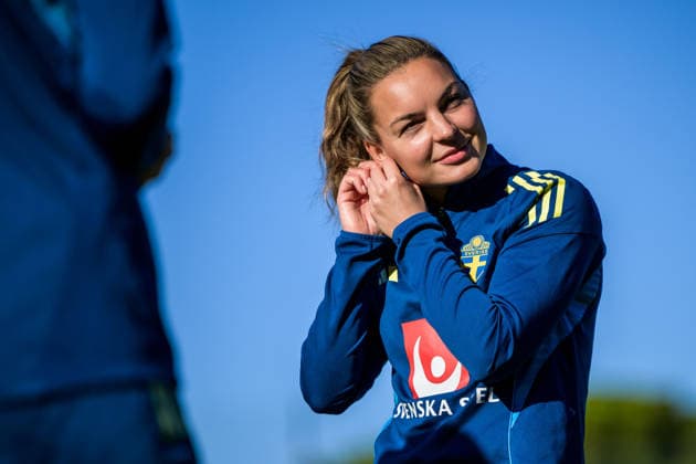 251127 Johanna Rytting Kaneryd of the women s national football team of Sweden at a training session on November 27, 2025 in Albufeira Photo Ludvig Thunman BILDBYRAN code LT LT0754 fotboll football soccer fotball träning practice training sverige sweden dam bbeng sverige sweden  Copyright: LUDVIGxTHUNMAN BB251127LT002