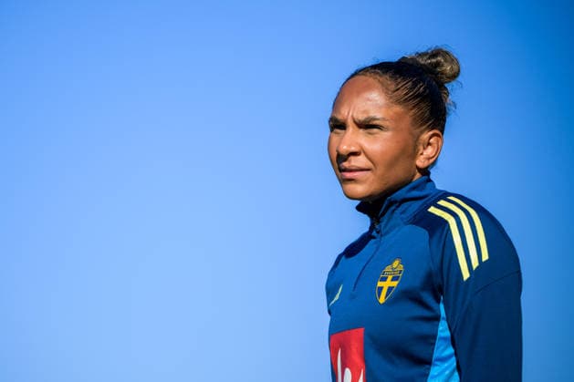 251127 Madelen Janogy of the women s national football team of Sweden at a training session on November 27, 2025 in Albufeira Photo Ludvig Thunman BILDBYRAN code LT LT0754 fotboll football soccer fotball träning practice training sverige sweden dam bbeng sverige sweden  Copyright: LUDVIGxTHUNMAN BB251127LT018