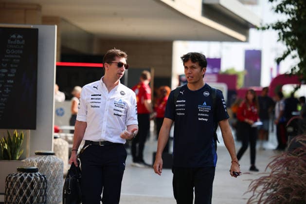 Alexander Albon Atlassian Williams Racing, 23 , James Vowles Team Principal, Atlassian Williams Racing , QAT, Formula 1 World Championship, Qatar Grand Prix, Doha, Lusail, Lusail International Circuit, Media Day, 27 11 2025 QTR, Formula 1 World Championship, Qatar Grand Prix, Doha, Lusail, Lusail International Circuit, Media Day, 27 11 2025 Doha Copyright: xEibner-Pressefoto AnnikaxGrafx EP_AGF