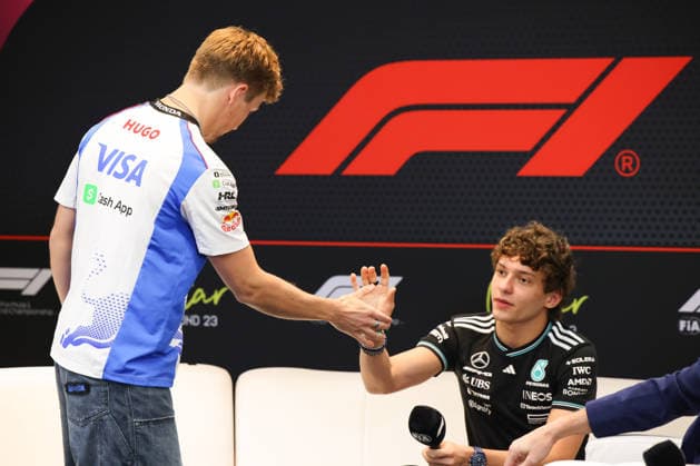 Andrea Kimi Antonelli Mercedes AMG Petronas Formula One Team, 12 , Liam Lawson Visa Cash App Racing Bulls Formula One Team, , 30 , QAT, Formula 1 World Championship, Qatar Grand Prix, Doha, Lusail, Lusail International Circuit, Media Day, 27 11 2025 QTR, Formula 1 World Championship, Qatar Grand Prix, Doha, Lusail, Lusail International Circuit, Media Day, 27 11 2025 Doha Copyright: xEibner-Pressefoto AnnikaxGrafx EP_AGF