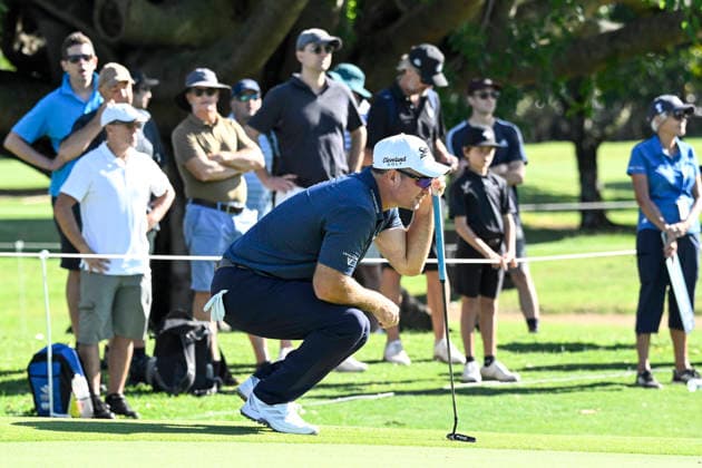 27th November 2025; Royal Queensland Golf Club, Brisbane, Queensland, Australia; BMW Australian PGA, Golf Herren Championship Golf, Round One; Ryan Fox of Australia lines up his putt on the green  NigelxOwen