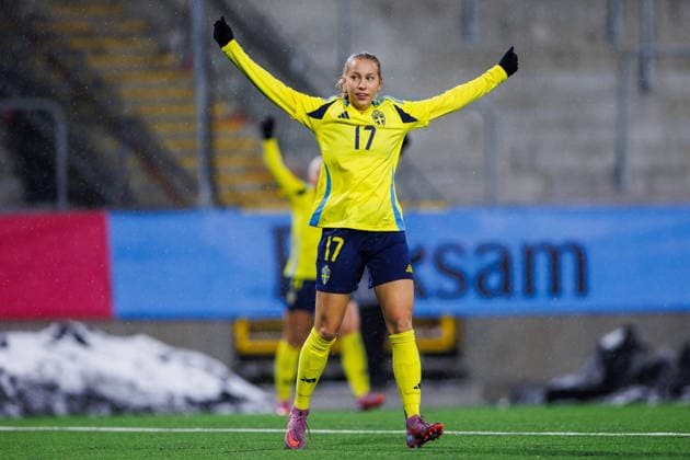251127 Sara Eriksson celebrates after 1 0 during the under 23 international friendly football match between Sweden and Italy on November 27, 2025 in Västeras Photo Kenta Jönsson BILDBYRAN COP 210 KJ0289 fotboll football soccer fotball u23 under 23 sverige sweden italien italy dam bbeng jubel  Copyright: KENTAxJÖNSSON BB251127KJ020