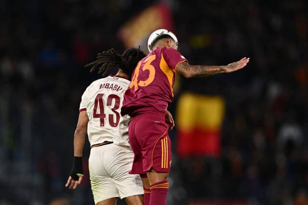 Kevin Mbabu of F.C. Midtjylland and Wesley of A.S. Roma are in action during the UEFA Europa League phase day 5 football match between between A.S. Roma and F.C. Midtjylland at the Olympic Stadium on November 27, 2025 in Rome, Italy.  Copyright: xDomenicoxCippitelli IPAxSportx xipa-agency.netx xx IPA_68445046 IPA_Agency_IPA68445046