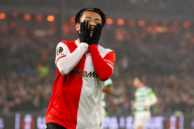 2025-11-27 Feyenoord v Celtic FC - UEFA Europa League, League phase, MD5 ROTTERDAM, NETHERLANDS - NOVEMBER 27: Ayase Ueda of Feyenoord celebrates after scoring the first goal of the team during the UEFA Europa League, League phase, MD5 match between Feyenoord and Celtic FC at Stadion Feijenoord on November 27, 2025 in Rotterdam, Netherlands. Rotterdam Stadion Feijenoord Netherlands Content not available for redistribution in The Netherlands directly or indirectly through any third parties. Copyright: xHansxvanxderxValkx