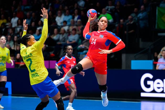 Handball, Women World Championship, Brazil - Cuba