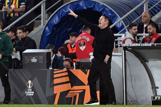 Fenerbahce v Ferencvarosi TC - UEFA Europa League ISTANBUL, TURKIYE - NOVEMBER 27: Head coach Robbie Keane of Ferencvaros reacts during the UEFA Europa League week 5 match between Fenerbahce and Ferencvarosi TC at Chobani Stadium in Istanbul, Turkiye on November 27, 2025. Serhat Cagdas Anadolu Istanbul Turkey. Editorial use only. Please get in touch for any other usage.  Copyright: x2025xAnadoluxSerhatxCagdasx