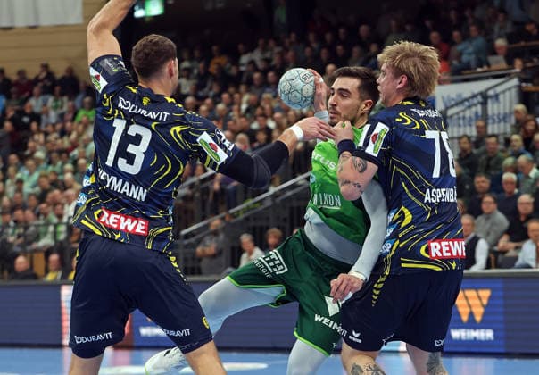 27 11 2025, xovx, Handball Daikin Handball Bundesliga, HSG Wetzlar Rhein Neckar Löwen v l Sebastian Heymann Rhein Neckar Löwen , Filip Vistorop HSG Wetzlar , Edwin Aspenbäck Rhein Neckar Löwen Wetzlar Buderus Arena Hessen Germany EN