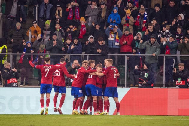 SOCCER - UEFA ECL, Czestochowa vs Rapid SOSNOWIEC,POLAND,27.NOV.25 - SOCCER - UEFA Conference League, Rakow Czestochowa vs SK Rapid Wien. Image shows the rejoicing of Czestochowa.  GEPAxpictures xPhilippxBrem