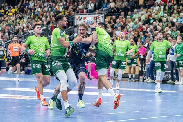 Handball Bundesliga HSG Wetzlar Rhein Neckar Löwen, 27 11 25 Edwin Aspenbäck Rhein Neckar Löwen, 78 , Ahmed Nafea HSG Wetzlar, 79 , Philipp Ahouansou HSG Wetzlar, 19 , Josip Simic HSG Wetzlar, 10 Handball Bundesliga HSG Wetzlar Rhein Neckar Löwen Wetzlar, 27 11 25 Copyright: xBEAUTIFULxSPORTS Roeczeyx