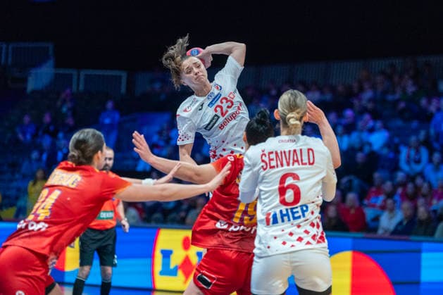2025-11-27 Romania vs Croatia ROTTERDAM, NETHERLANDS - NOVEMBER 27: Katarina Pavlovic of Croatia during the IHF Worldchampionship 2025 match for women, between Romania and Croatia at Ahoy on November 27, 2025 in Rotterdam, Netherlands. Rotterdam Ahoy Netherlands Content not available for redistribution in The Netherlands directly or indirectly through any third parties. Copyright: xHenkxSeppenx