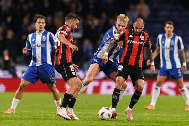 Victor Froholdt and Jonathan Clauss seen during UEFA Europa League game between teams of FC Porto and OGC Nice (Bernardo Benjamim Ball Raw Images) Porto Estadio do Dragao Portugal Copyright: xBernardoxBenjamimx bernardobenjamim_fcporto_nice_2526-27