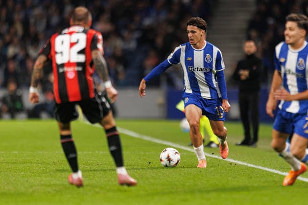 Gabri Veiga seen during UEFA Europa League game between teams of FC Porto and OGC Nice (Bernardo Benjamim Ball Raw Images) Porto Estadio do Dragao Portugal Copyright: xBernardoxBenjamimx bernardobenjamim_fcporto_nice_2526-70