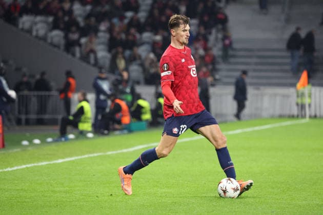 FOOTBALL : LOSC Lille vs Dinamo Zagreb - UEFA Europa League - 27 11 2025 Thomas MEUNIER (LOSC Lille) lors du match LOSC Lille vs Dinamo Zagreb, UEFA Europa League phase de ligue, Decathlon Arena stade Pierre Mauroy, le 27 novembre 2025 - photo Laurent Sanson PsnewZ  Copyright: xLaurentxSANSONx xPsnewZx