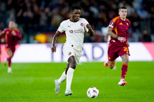 AS Roma v FC Midtjylland - UEFA Europa League 2025 26 League Phase MD5 Franculino Dju of FC Midtjylland in action during the UEFA Europa League MD5 match between AS Roma and FC Midtjylland at Stadio Olimpico on November 27, 2025 in Rome, Italy. Rome Stadio Olimpico Lazio Italy Copyright: xGiuseppexMaffiax 251127_UEL_Roma-Midtjylland_8059