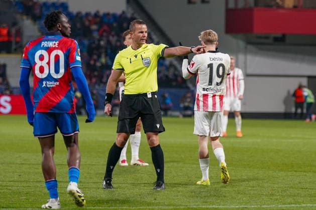 Football UEFA Europa League 2025 26, Matchday 5 Viktoria Pilsen vs SC Freiburg Doosan Arena Pilsen, Czech Republic Referee Morten Krogh Denmark Pilsen Plzenský kraj Czech Republic Copyright: xJOERANxSTEINSIEKx