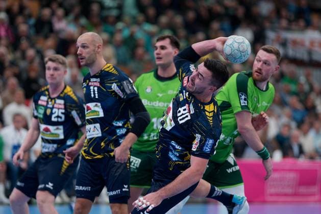 Jannik Kohlbacher ( 80 Rhein-Necker-Löwen) Nikola Grahovac ( 2 Wetzlar ) Josip Simic ( 10 Wetzlar ) Lukas Sander ( 11 Rhein-Neckar-Löwen ) during the Daikin Handball-Bundesliga match between HSG Wetzlar and Rhein-Neckar-Löwen at Buderus Arena Wetzlar. Copyright: xJuliaxKneisslx xSPPx Sportspressphoto_SPR66507