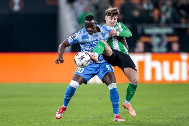SEVILLA, 27-11-2025, Stadium La Cartuja, UEFA Football season 2025 2026, Europa League match between Betis Sevilla and FC Utrecht. Pictures shows FC Utrecht player Yoann Cathline and Real Betis player Angel Ortiz Betis Sevilla - Utrecht  x32220909x Copyright: