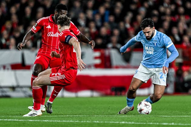 251127 Sead Haksabanovic of Malmö FF during the UEFA Europa League football match between Nottingham Forest and Malmö FF on November 27, 2025 in Nottingham Photo Mathilda Schuler BILDBYRAN kod MA MA0897 fotboll football soccer fotball uefa europa league europa league nottingham forest malmö ff bbeng publik  Copyright: MATHILDAxSCHULER BB251127MA085