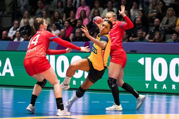 251127 Jamina Roberts of Sweden during the 2025 IHF Women™s World Championship handball match between Sweden and Czech Republic on November 27, 2025 in Stuttgart Photo Emma Wallskog BILDBYRAN COP 320 EW0591 handball, handboll, handball,handboll,handball,bbeng,vm,handba  Copyright: EMMAxWALLSKOG BB251127EW047