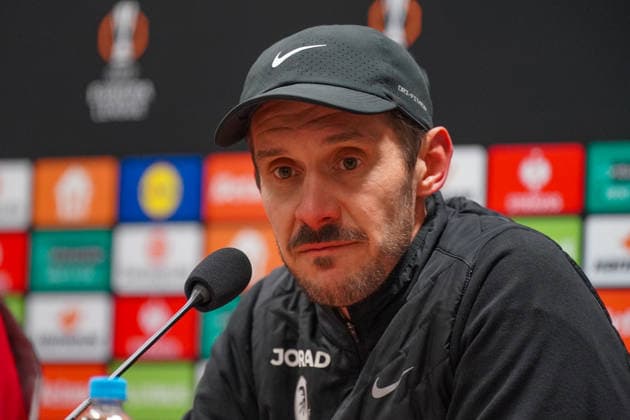 Football UEFA Europa League 2025 26, Matchday 5 Viktoria Pilsen vs SC Freiburg Doosan Arena Pilsen, Czech Republic Julian Schuster SC Freiburg, Coach Press conference, Media Pilsen Plzenský kraj Czech Republic Copyright: xJOERANxSTEINSIEKx