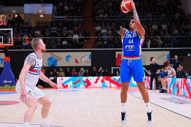 Sasha Grant (Italy) during FIBA Basketball World Cup 2027 Qualifiers- Italy vs Iceland, Basketball FIBA Europe Cup match in Tortona, Italy, November 27 2025  Copyright: xSavinoxPaolella IPAxSportx xipa-agency.netx xx IPA_68451556 IPA_Agency_IPA68451556