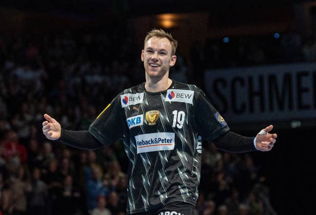 Handball, Men, Season 2025 2026, Champions League Group A, Matchday 9 , Füchse Berlin One Veszprem HC, Mathias Gidsel Füchse Berlin , 27 11 2025, Copyright: xSebastianxRäppold MatthiasxKochx